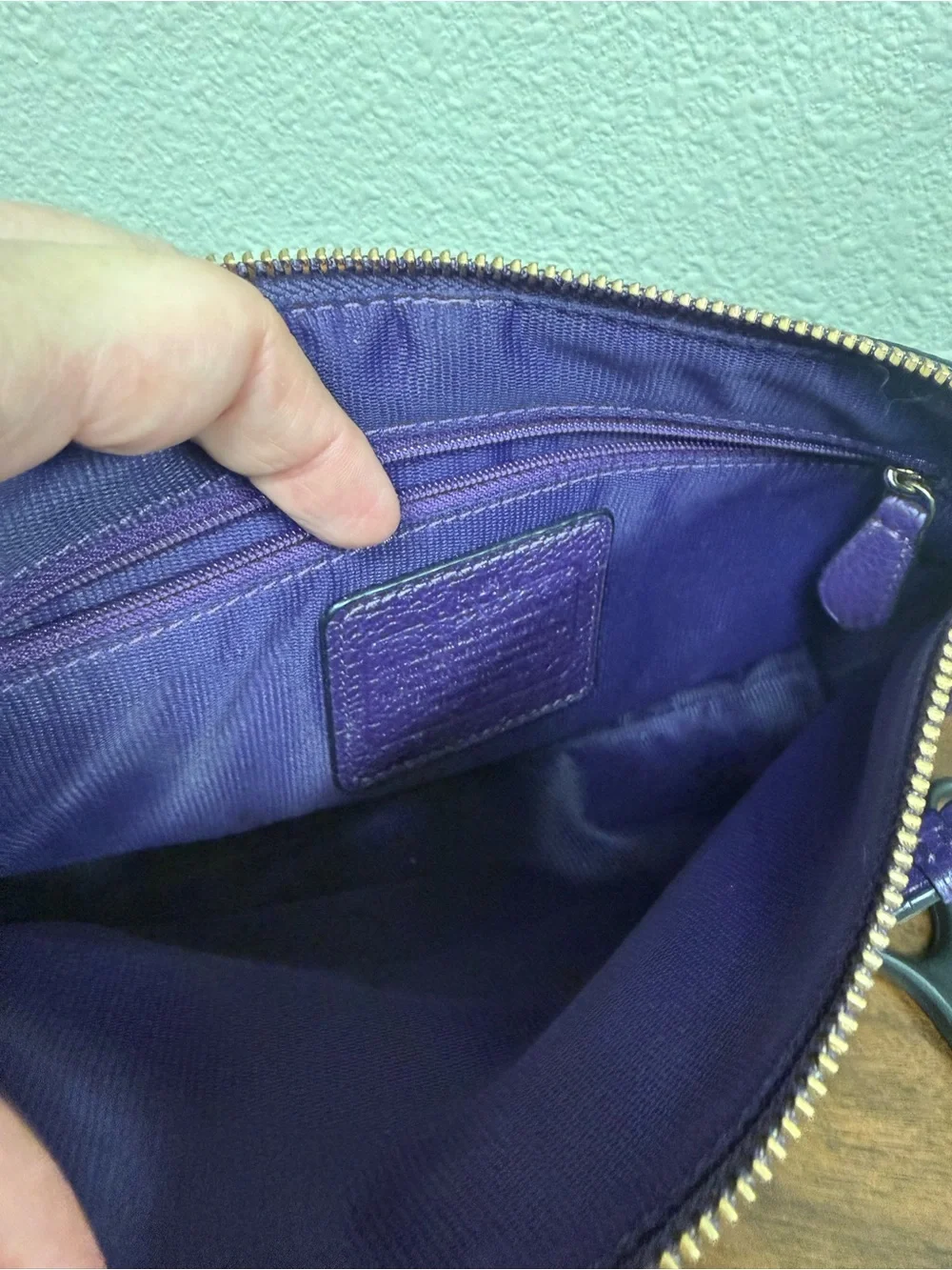 Coach Charley 33521 Purple Pebbled Leather Horse Carriage Crossbody Bag Gold Zip